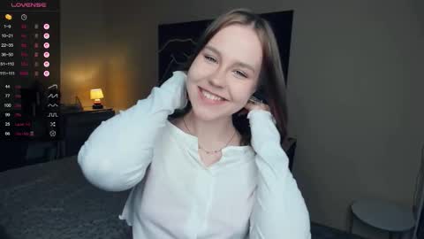 Snapshot of angel_to_burn chatting on September 24, 2025, 7:44 am SofiaSofi online show from September 24, 2025, 7:44 am