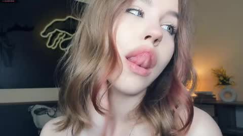 SofiaSofi online show from June 4, 2026, 7:36 am