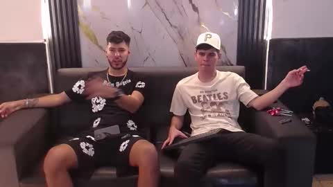 angel_villareal_ online show from March 16, 2026, 4:29 am