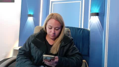 Snapshot of angel_white25 chatting on April 22, 2026, 11:12 am Angel online show from April 22, 2026, 11:12 am