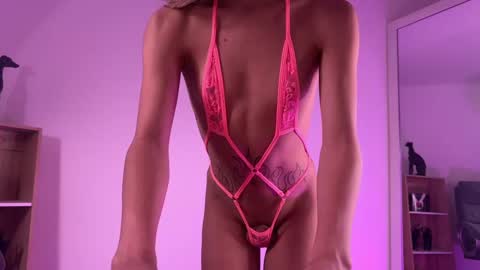 Snapshot of angela_bonetti chatting on March 6, 2025, 9:31 pm Angela Bonetti online show from March 6, 2025, 9:31 pm