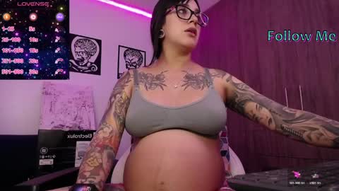 Angela online show from April 1, 2026, 12:22 am