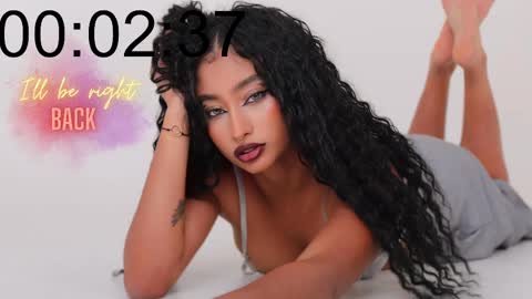  Angela online show from January 31, 2025, 6:47 pm