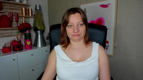 Angela online show from April 24, 2026, 5:32 am