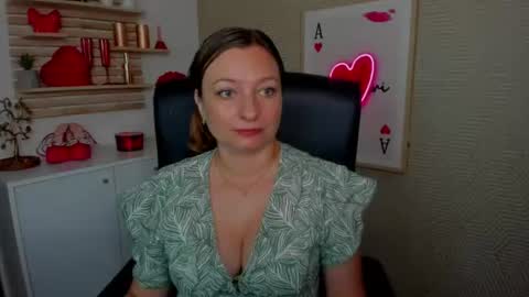 Angela online show from June 30, 2026, 5:41 am
