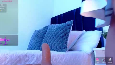 Snapshot of angela_santana_ chatting on October 14, 2025, 6:31 pm Angela online show from October 14, 2025, 6:31 pm