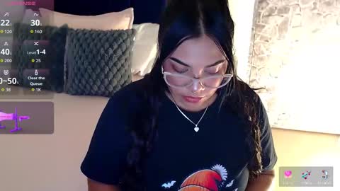 Snapshot of angela_santana_ chatting on October 17, 2025, 1:09 am Angela online show from October 17, 2025, 1:09 am