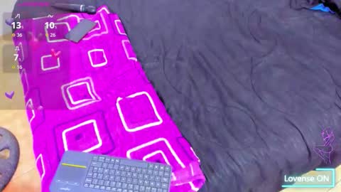 Snapshot of angela_wish chatting on February 8, 2026, 6:33 pm angela_wish online show from February 8, 2026, 6:33 pm