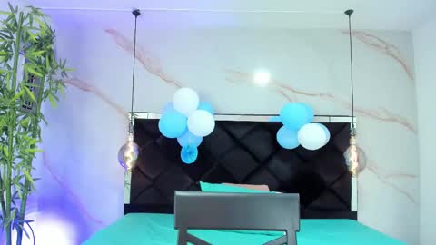 Snapshot of angelaa_cute chatting on September 25, 2025, 12:20 pm ANGELA online show from September 25, 2025, 12:20 pm