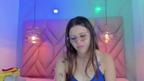 Snapshot of angelaa_cute chatting on June 17, 2026, 12:07 pm ANGELA online show from June 17, 2026, 12:07 pm
