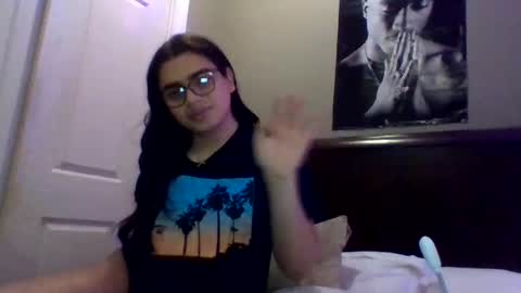 angelabvalle online show from March 6, 2026, 6:04 pm