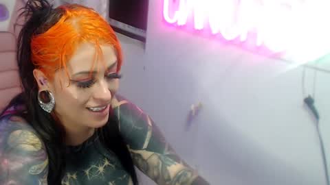 Angela Cianuro online show from December 25, 2024, 9:13 am