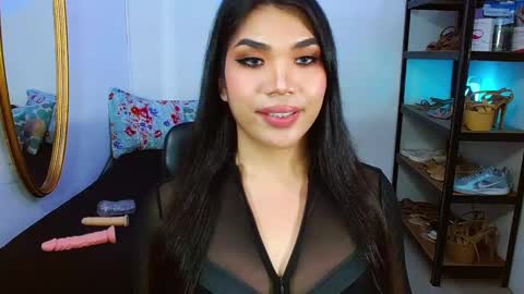 Angela online show from March 6, 2025, 8:05 pm