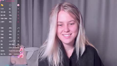 Snapshot of angelanty chatting on September 19, 2025, 3:13 pm Darsi Anty online show from September 19, 2025, 3:13 pm