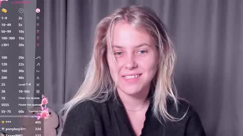 Snapshot of angelanty chatting on September 21, 2025, 3:35 pm Darsi Anty online show from September 21, 2025, 3:35 pm