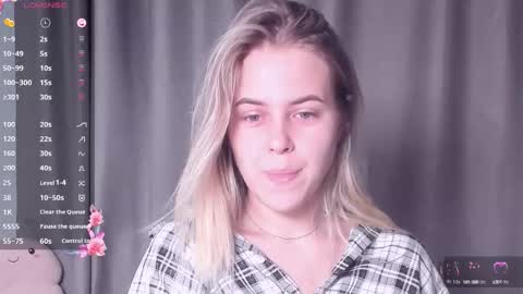 Snapshot of angelanty chatting on October 16, 2025, 3:24 pm Darsi Anty online show from October 16, 2025, 3:24 pm