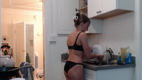 Snapshot of angelbabyvictoria chatting on September 11, 2025, 12:00 am Fern4Ever online show from September 11, 2025, 12:00 am