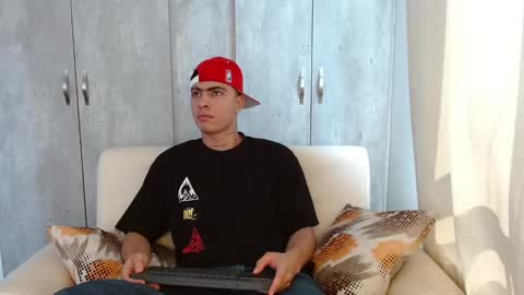 angelbacker22 online show from January 25, 2025, 7:07 pm