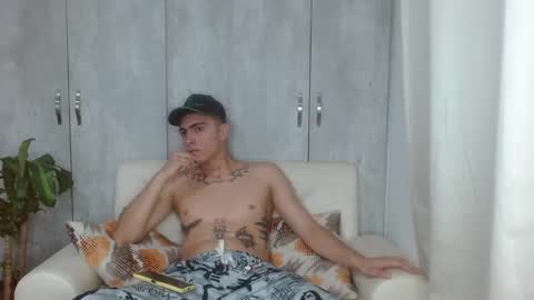 angelbacker22 online show from January 27, 2025, 4:41 am