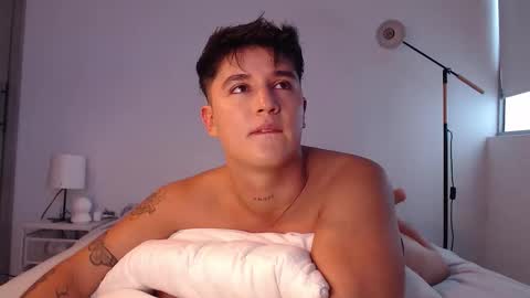 Snapshot of angelcossio chatting on February 17, 2026, 8:37 pm Angel online show from February 17, 2026, 8:37 pm