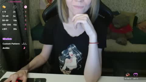 Snapshot of angelcute32 chatting on October 21, 2025, 3:13 pm AngelCute32 online show from October 21, 2025, 3:13 pm