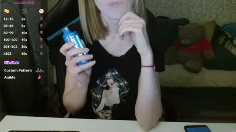 Snapshot of angelcute32 chatting on February 8, 2026, 3:48 pm AngelCute32 online show from February 8, 2026, 3:48 pm