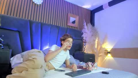 Snapshot of angeldoll_1 chatting on February 9, 2026, 1:42 am Angel Doll online show from February 9, 2026, 1:42 am