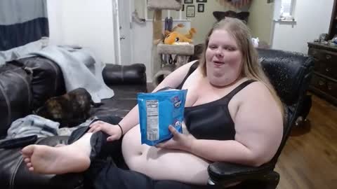 Angelduster521 online show from April 8, 2026, 2:11 am