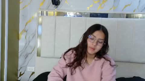 Snapshot of angeles_azul chatting on June 26, 2026, 1:04 pm angel online show from June 26, 2026, 1:04 pm