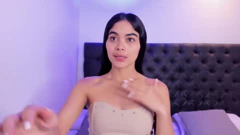 Snapshot of angeli_rivera chatting on September 19, 2025, 11:00 am Angeli online show from September 19, 2025, 11:00 am