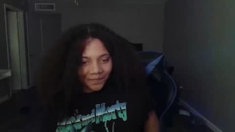 Alius Angelic online show from October 11, 2025, 3:21 pm