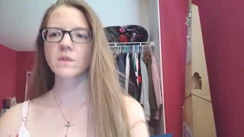 AngelicAngel online show from May 19, 2026, 5:52 pm