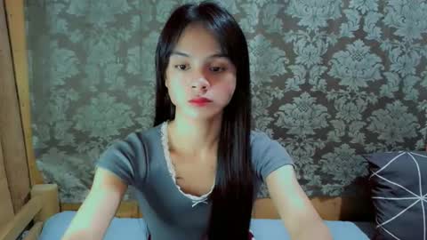 Snapshot of angelickath chatting on December 20, 2025, 11:28 am kath online show from December 20, 2025, 11:28 am