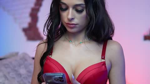 Snapshot of angelinagia chatting on December 7, 2024, 4:09 am Angelina online show from December 7, 2024, 4:09 am