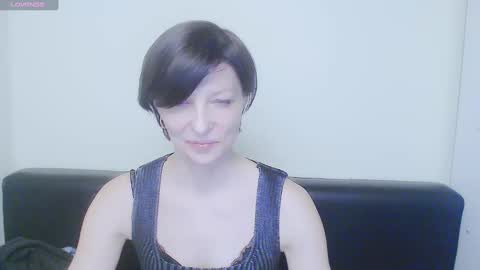 Snapshot of angelinalov_ chatting on February 5, 2025, 10:51 am Angelina online show from February 5, 2025, 10:51 am