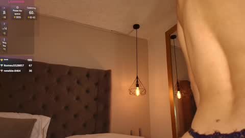 Snapshot of angelinarosss_ chatting on January 5, 2025, 12:42 am online show from January 5, 2025, 12:42 am