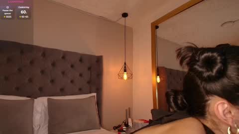 Snapshot of angelinarosss_ chatting on January 9, 2025, 10:31 pm online show from January 9, 2025, 10:31 pm