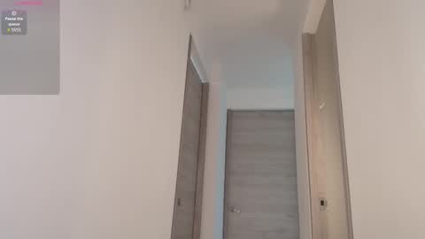   online show from November 13, 2025, 2:49 pm