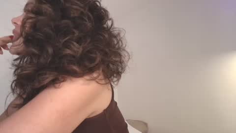 Snapshot of angelinarosss_ chatting on July 1, 2026, 7:13 pm online show from July 1, 2026, 7:13 pm