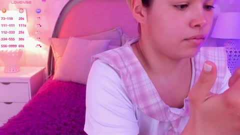 angeline online show from May 5, 2026, 12:13 pm