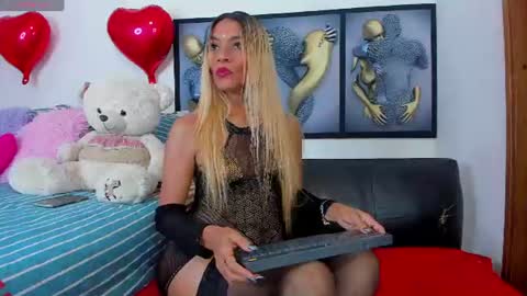 ANGELINE  YAMPOLL online show from June 13, 2026, 7:06 am