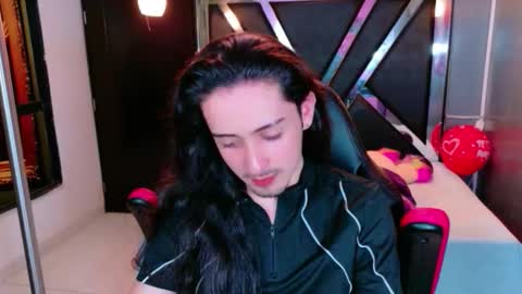 angelis savage online show from February 17, 2026, 7:42 pm