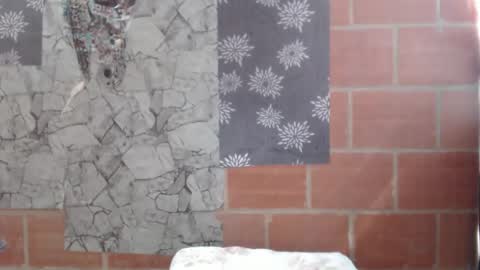 Snapshot of angelitaa_hot chatting on February 19, 2025, 7:48 pm angela online show from February 19, 2025, 7:48 pm