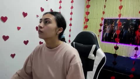 Snapshot of angell_cooper8 chatting on February 16, 2026, 12:45 pm Angell cooper8 online show from February 16, 2026, 12:45 pm