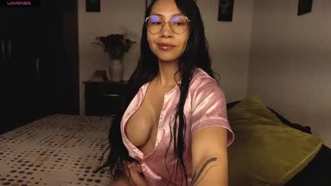  ANGELA ISABELLA  online show from April 13, 2026, 12:32 pm