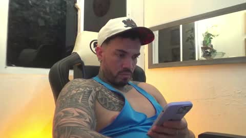 Snapshot of angellatino0 chatting on January 30, 2025, 3:00 am angellatino0 online show from January 30, 2025, 3:00 am