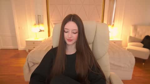 AngelBlush online show from December 5, 2025, 7:39 am