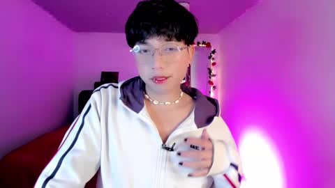 Angel  online show from November 23, 2025, 8:36 am