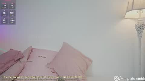   online show from November 25, 2025, 4:40 pm