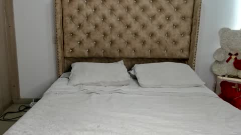 Angelly online show from January 11, 2026, 2:55 pm